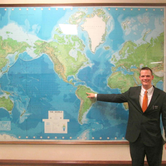 Logan Groll misionero