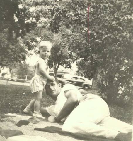 élder Christofferson con su padre