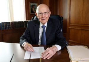 5 cosas que definitivamente no sabías de Dallin H. Oaks