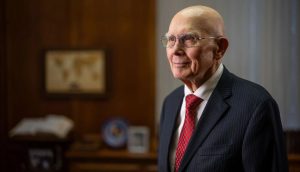 Del dolor de la pérdida a ser profeta: la historia no contada de Dallin H. Oaks