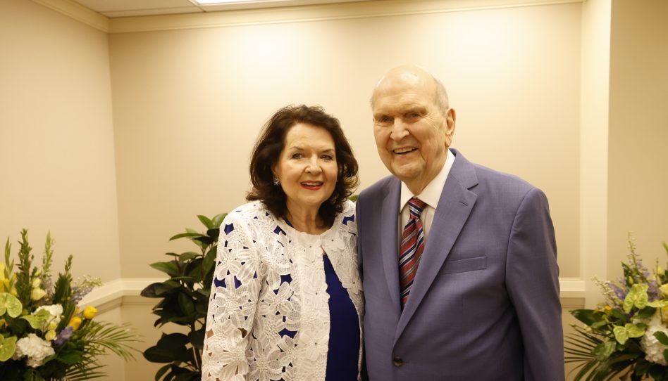 Presidente Russell M. Nelson com sua esposa, Wendy