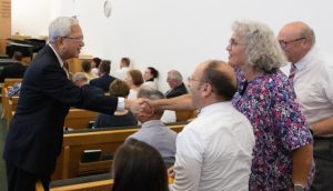 Élder Gong en Europa: Nadie debe sentirse solo en la Iglesia de Jesucristo