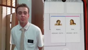 Misionero llevó su árbol genealógico hasta Adán y Eva