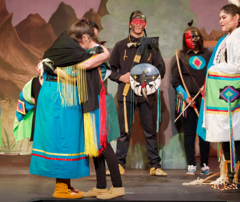 Santos de los Últimos Días usan el teatro musical para unir comunidades