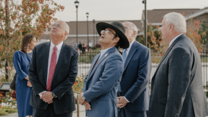 Presidente de la Nación Navajo visita templo de la Iglesia de Jesucristo