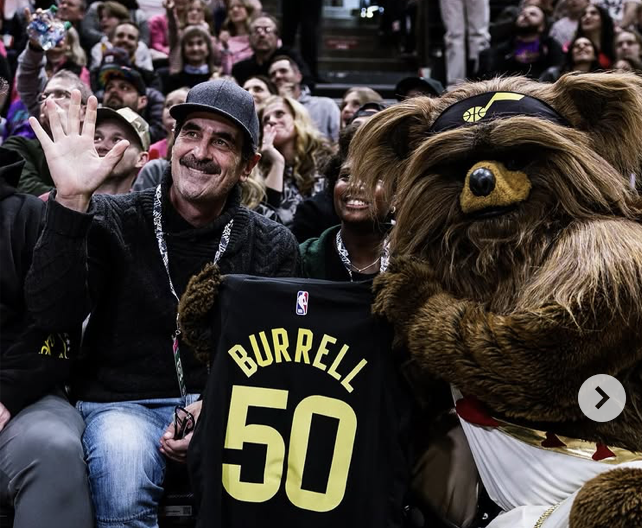 Desde que vive en Utah, Ty Burrell ha sido visto en algunos juegos de Utah Jazz, en una ocasión mostrando la U en apoyo de los Utah Utes.