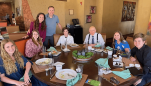 Antes de ser profeta, el presidente Oaks ya era un padre amoroso