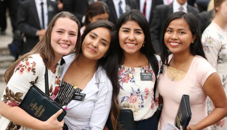 Se reduce la edad requerida para prestar servicio misional a mujeres