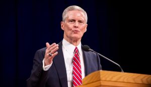 Élder Bednar: Nada es casualidad en la sucesión de un profeta