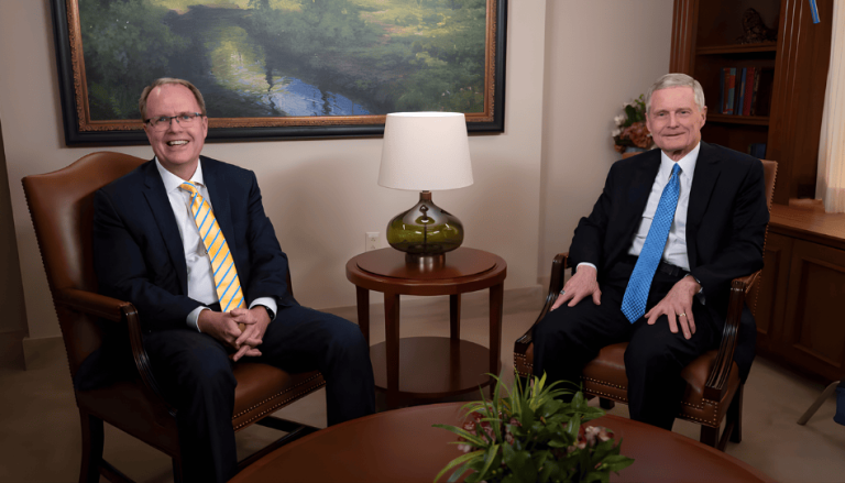 Élder Bednar: Si pudieras ver todas tus bendiciones, nunca dejarías de sonreír