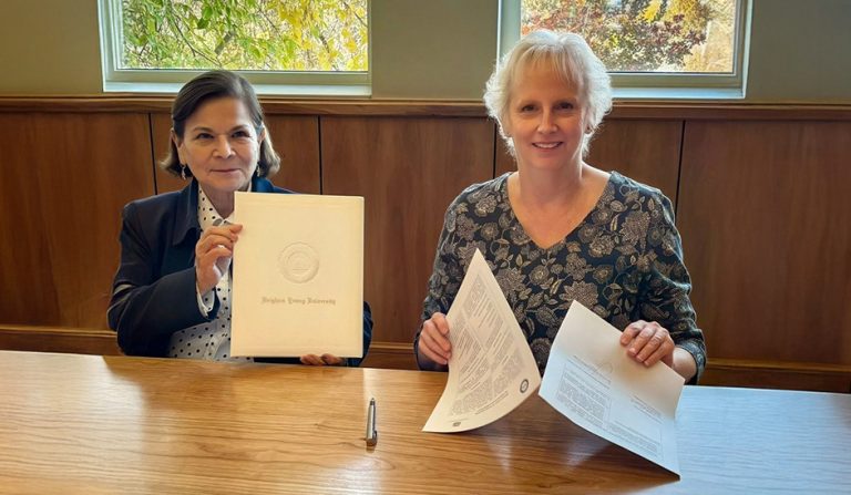 Rectora de la Universidad Nacional Mayor de San Marcos de Perú visita BYU