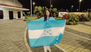 Joven Santo de los Últimos Días gana medalla en campeonato de ajedrez