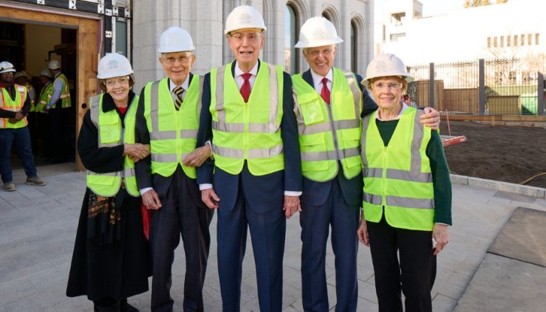 La Primera Presidencia recorre el histórico Templo de Salt Lake City, Utah