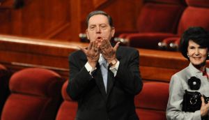 Envía tu mensaje de condolencias a la familia del presidente Holland