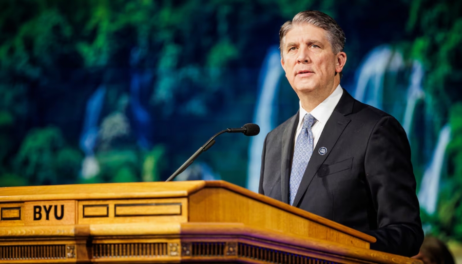 Hijo del presidente Holland habla sobre el dolor de perder a sus padres