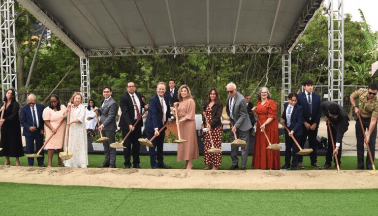 Se da inicio a la construcción de dos templos en el mundo