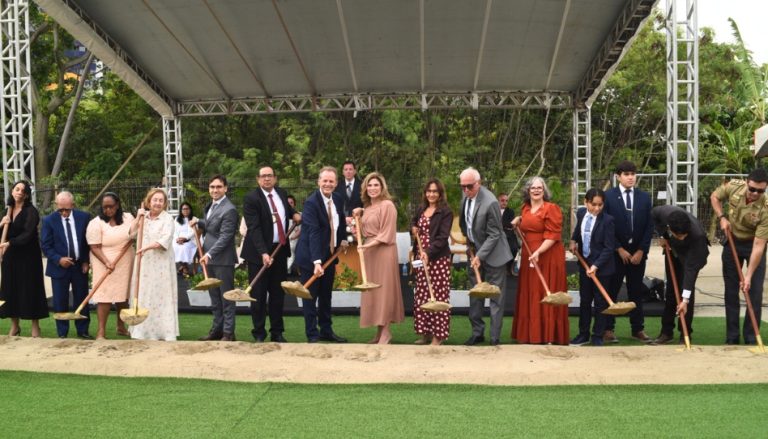 Se da inicio a la construcción de dos templos en el mundo