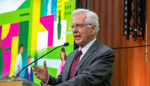 Presidente Christofferson: la Iglesia existe para cuidarnos los unos a los otros