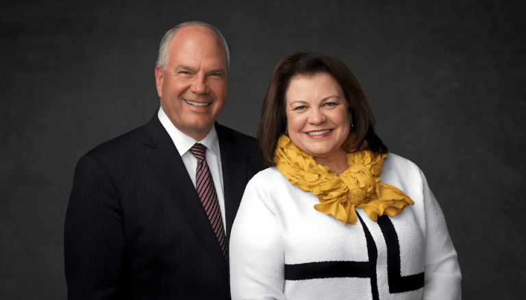 El élder Rasband y su esposa formarán parte del evento RootsTech 2026