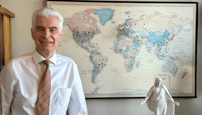 Élder Caussé: Sin importar la cultura o el idioma, vivimos el mismo evangelio