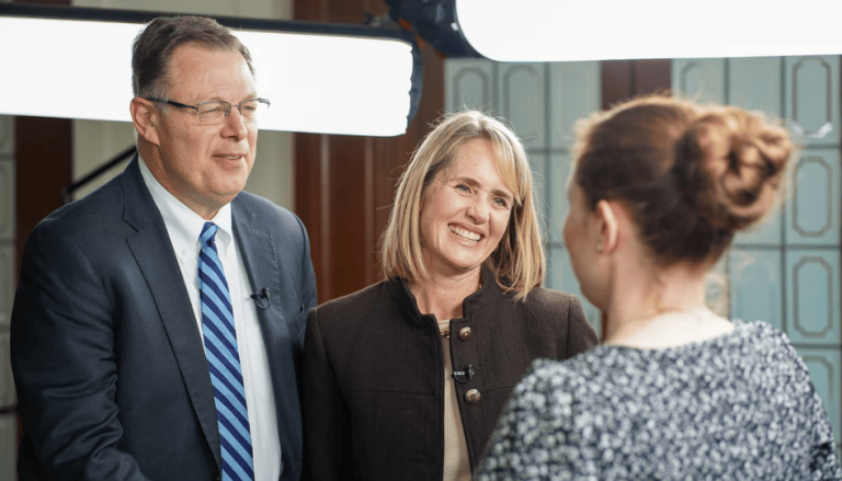 Respondiendo al llamado del Señor: Élder y hermana Gilbert