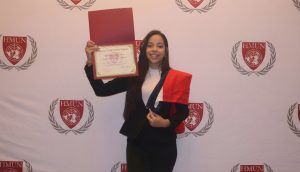 Joven latina Santo de los Últimos Días gana reconocimiento en Harvard