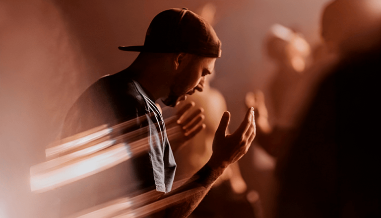 Lo que Dios piensa sobre las oraciones de personas de otras religiones