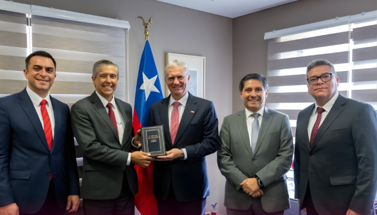 Presidente de Chile se reúne con líderes de la Iglesia de Jesucristo