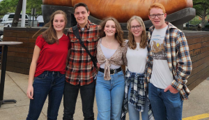 De quintillizos a misioneros: 5 hermanos salen a la misión casi al mismo tiempo