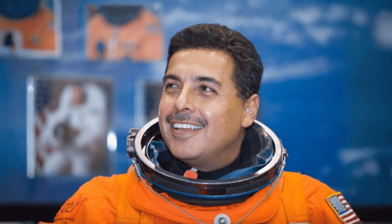 Rechazado 11 veces por la NASA: una historia que conmovió en Rootstech