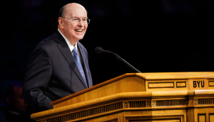 Élder Cook: Elige la verdad por sobre los engaños de la IA en esta era