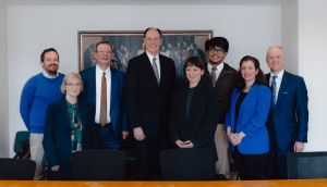 El Obispo Presidente se une a líderes humanitarios para impulsar la ayuda global