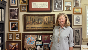 Durante 35 años reunió arte del Salvador y descubrió algo más profundo