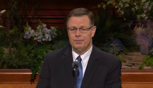 El primer discurso del élder Gilbert como apóstol en la conferencia general