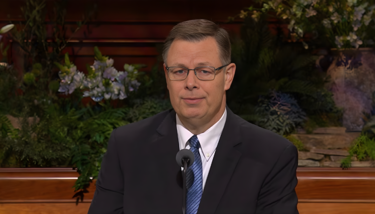 El primer discurso del élder Gilbert como apóstol en la conferencia general