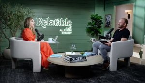 Santo de los Últimos Días vs podcaster evangélica debaten sobre sus posturas
