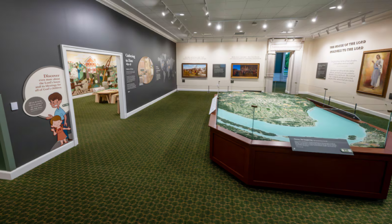 Conoce como se ve el nuevo centro de visitantes del templo de Nauvoo