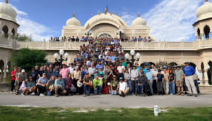 Lo que hicieron más de 250 Santos de los Últimos Días en un templo hindú