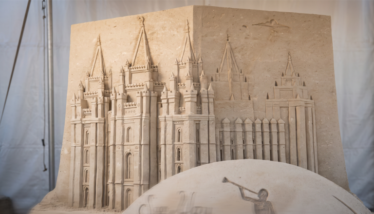 Artista sorprende con una réplica de arena del Templo de Salt Lake City