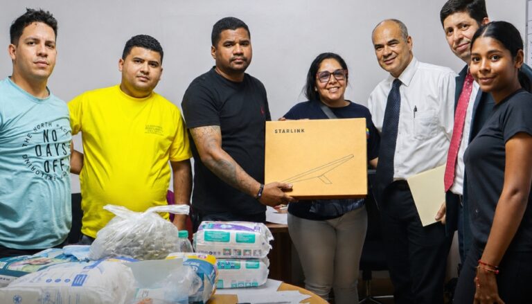 La Iglesia de Jesucristo dona equipos satelitales ante desastres en Venezuela