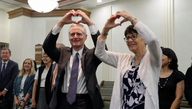 Élder Bednar conmemora 125 años de la Iglesia de Jesucristo en Japón