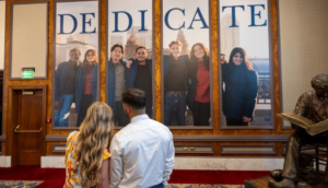 La Iglesia de Jesucristo estrena “Dedicate” en la Manzana del Templo