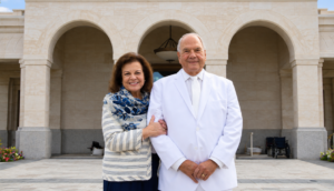 El élder Rasband dedica un nuevo templo de la Iglesia de Jesucristo